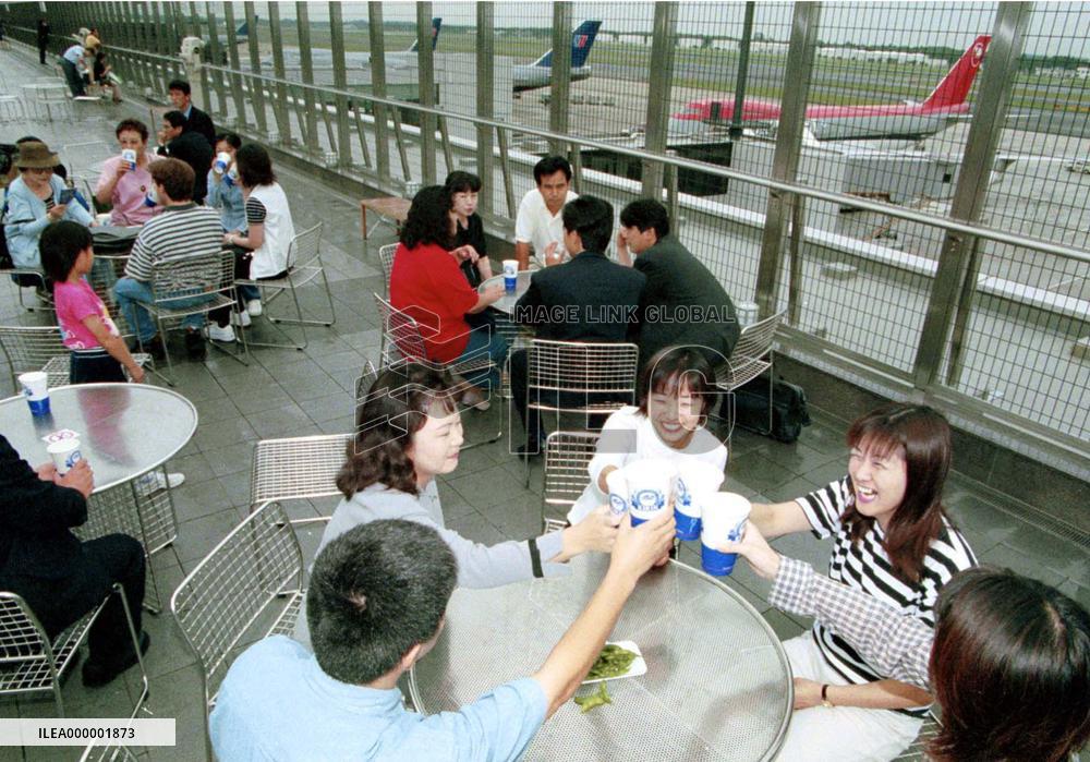 Beer garden opens at Narita airport