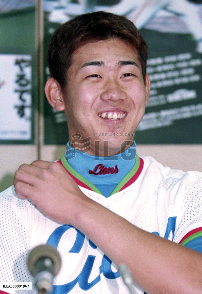 Matsuzaka all smiles after all-star selection