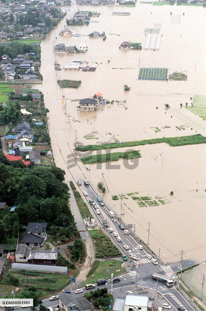 Northern Japan hit by flooding