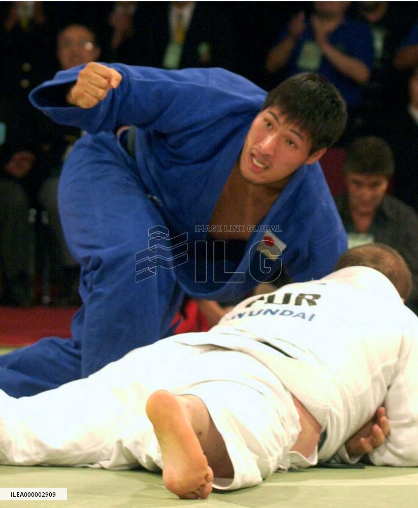 Japan's Shinohara wins men's open in world judo c'ships