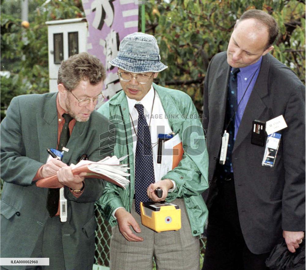 IAEA team examines radiation near nuclear plant