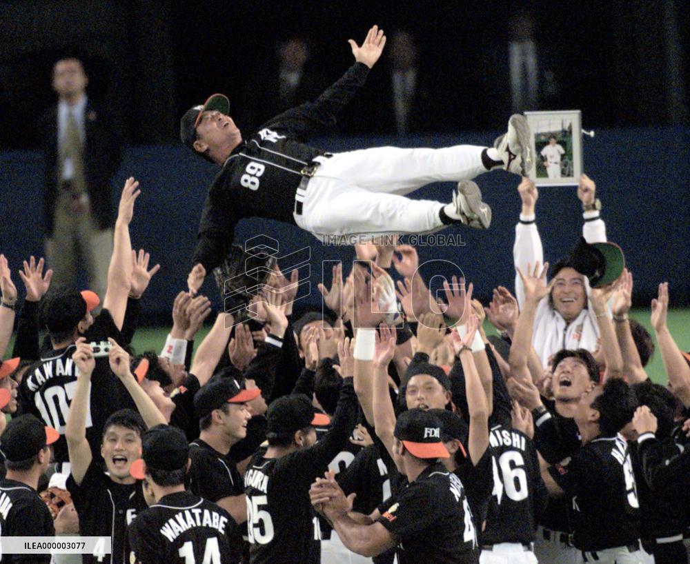 Daiei defeats Chunichi for 1st Japan Series c'ship
