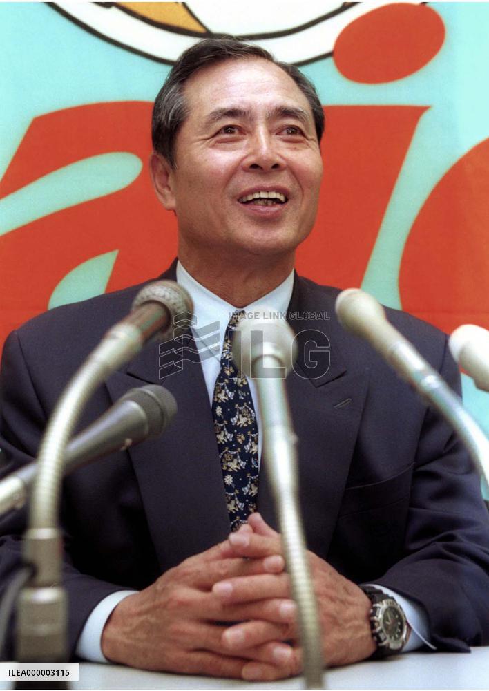 Daiei manager Oh honored with Shoriki Award