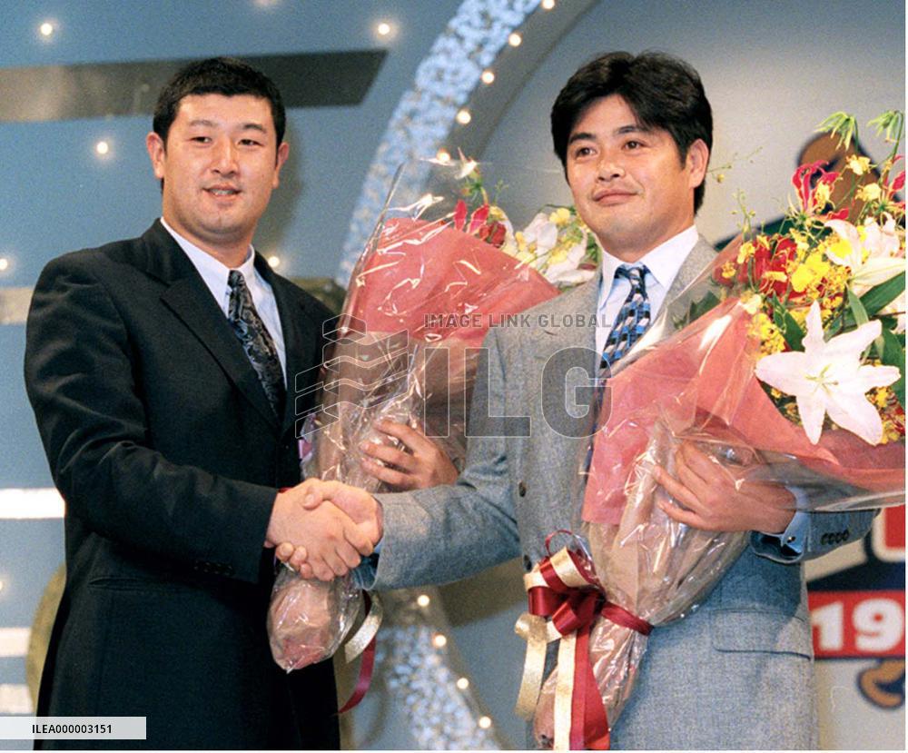 Noguchi, Kudo named MVPs