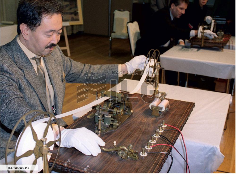 145-year-old Morse telegraph terminal tested in Tokyo