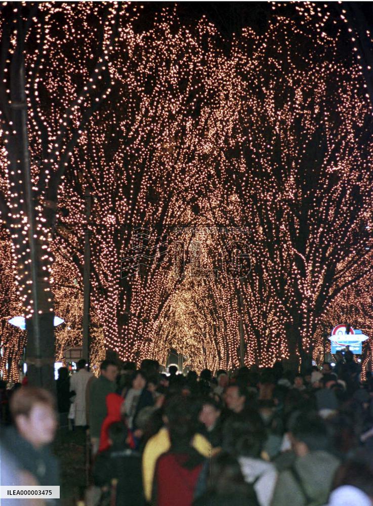 'Lighting pageant' opens in Sendai