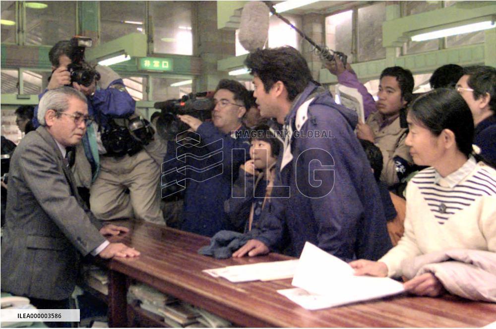 Local citizens protest Nago mayor's decision