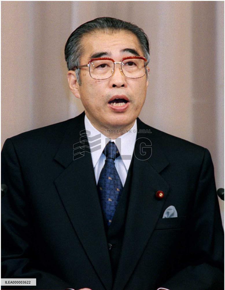 Japan says no major Y2K problems reported so far