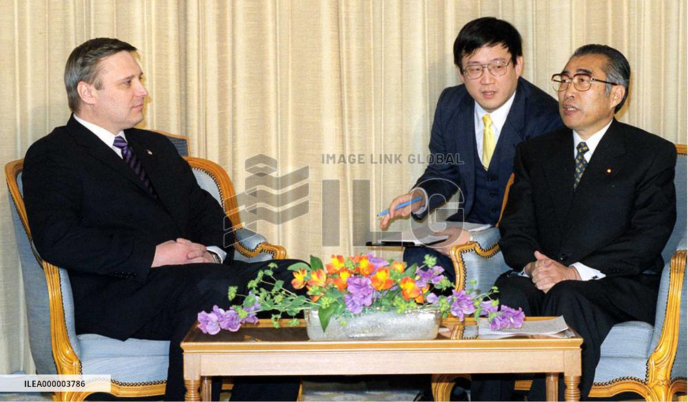 Russia-Japan summit should be held prior to G-8: Russia