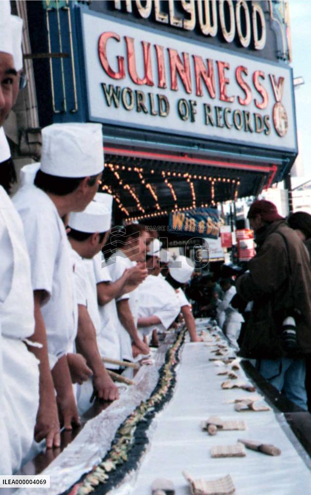 L.A. sushi chefs try for world's longest California roll