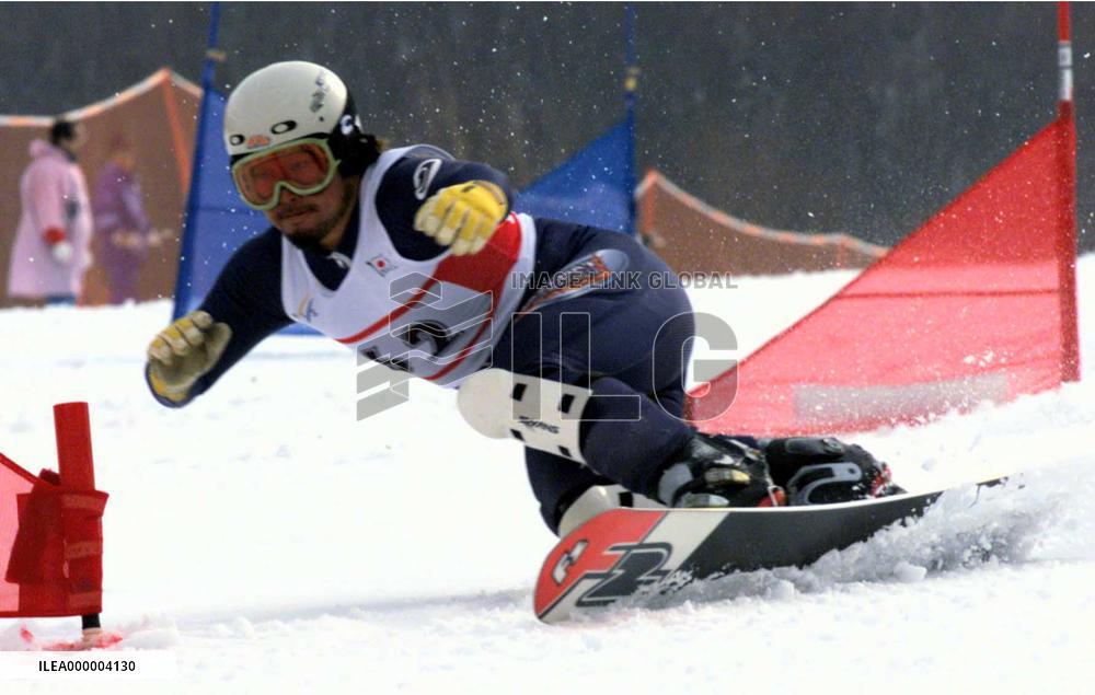 Miyao wins men's parallel giant slalom title