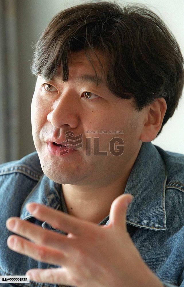 (3)Japanese author, Koji Suzuki