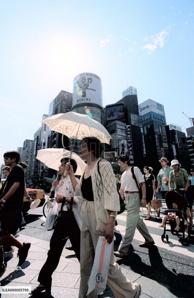 Scorching weather hits eastern Japan