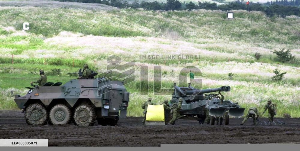 GSDF starts 2-day live firing drill in Shizuoka Pref.+