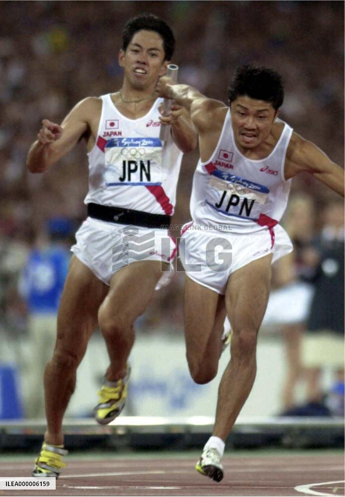 Ito hands off to Suetsugu as Japan advances in 4x100 relay