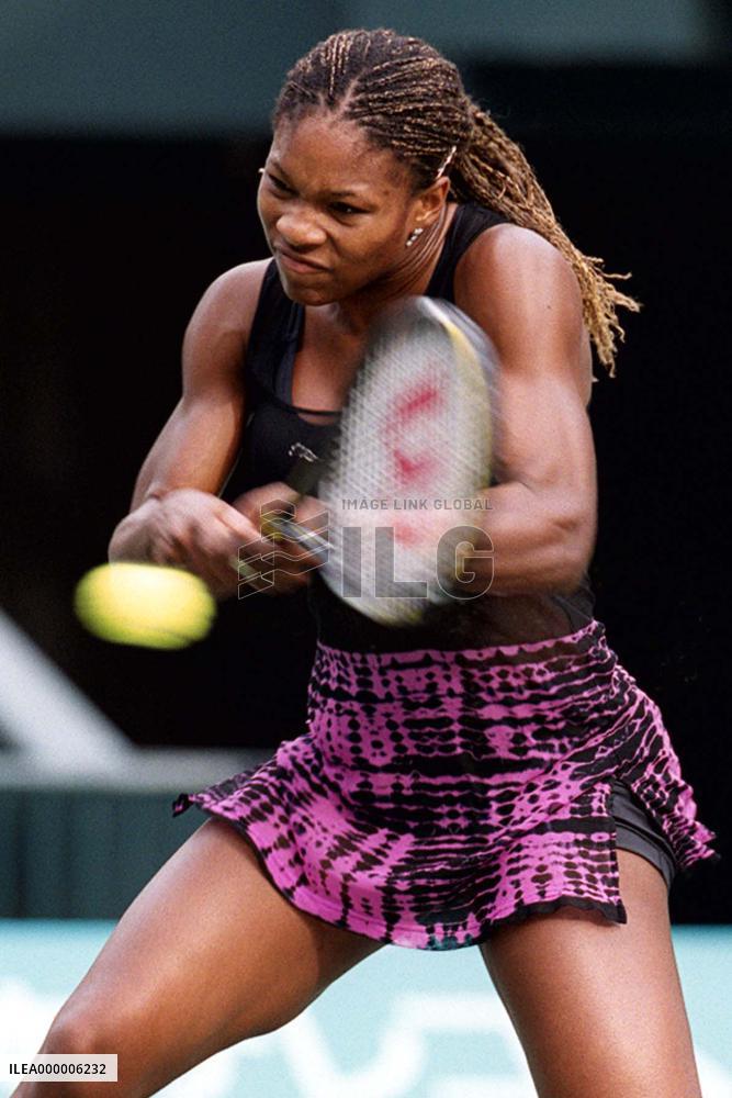 Serena Williams reaches Princess Cup semifinals