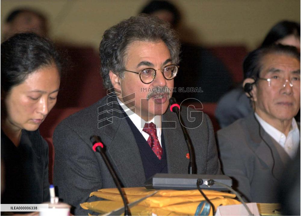 U.S. lawyer speaks on Japanese war crimes in Beijing symposium