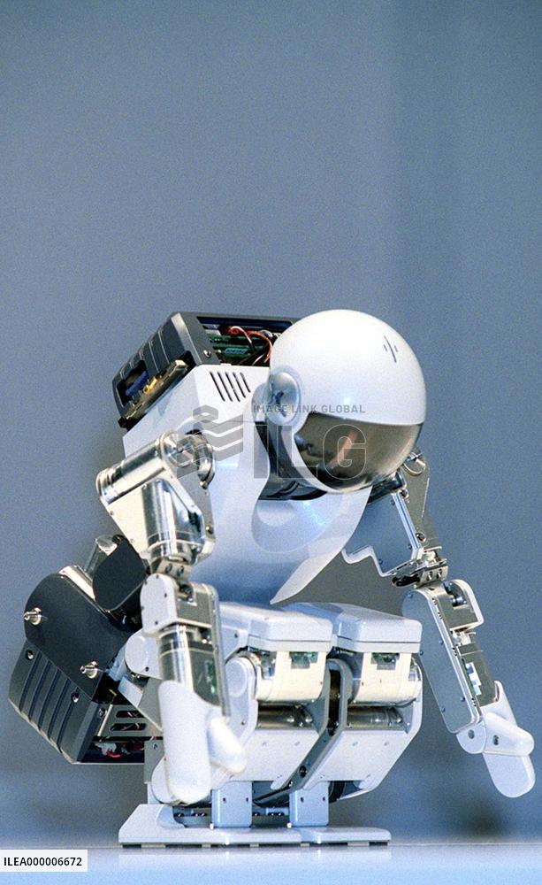 Sony's robot bends knees