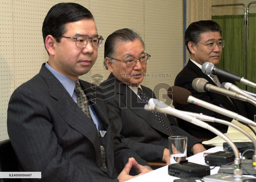 JCP reorganizes leadership