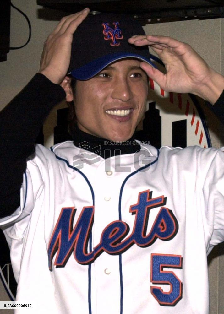 Tsuyoshi Shinjo inks contract with New York Mets