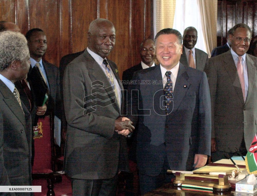 Mori meets with Kenyan president