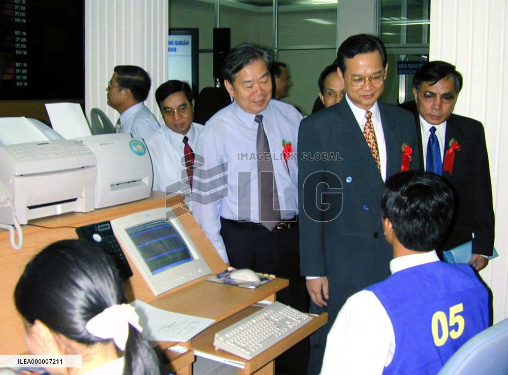 Only 5 firms listed on Vietnam bourse after half year