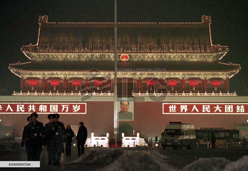 Security upped after Falun Gong followers set selves ablaze