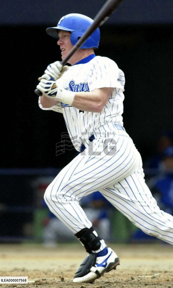 Yokohama newcomer Doster belts homer in preseason opener