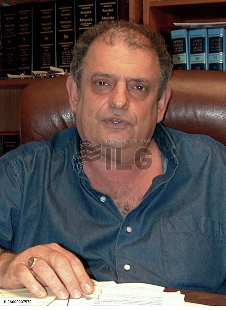 Honolulu lawyer urges victims to file suit over sub accident