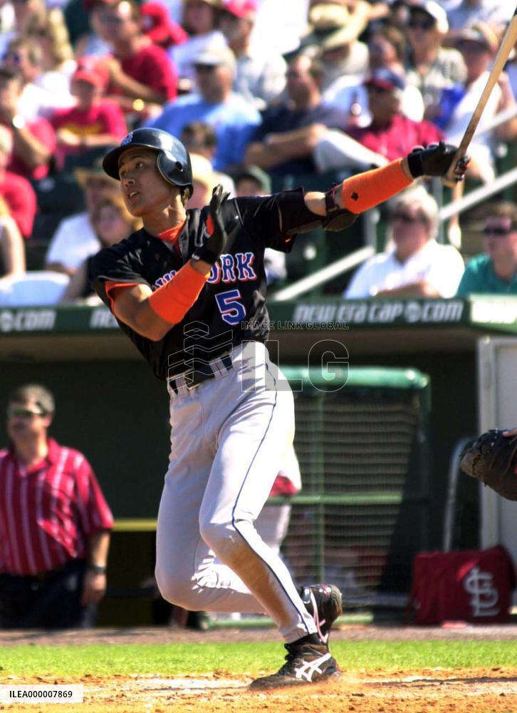 Shinjo gets RBI double in Mets preseason win