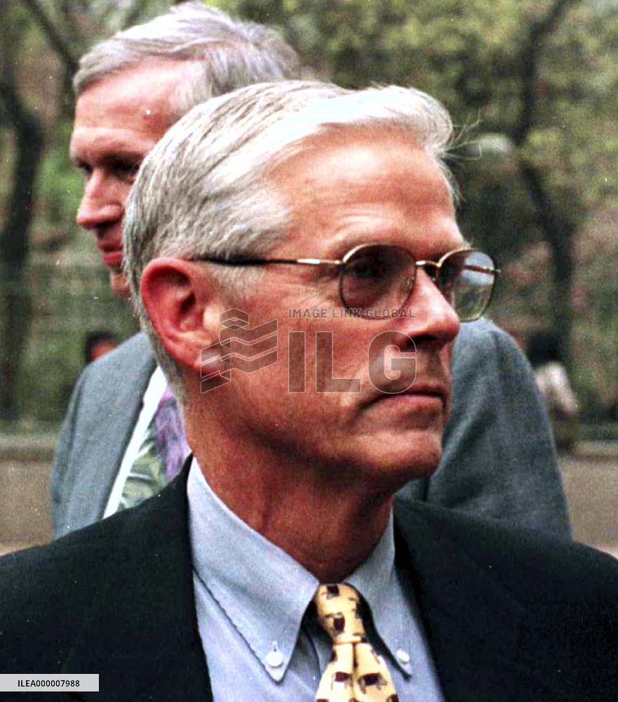 No progress indicated in talks on release of 24 U.S. crew