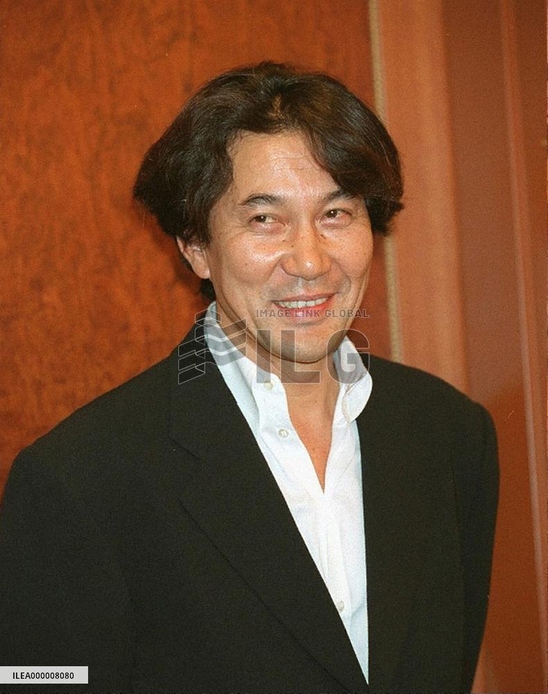 (2)Koji Yakusho