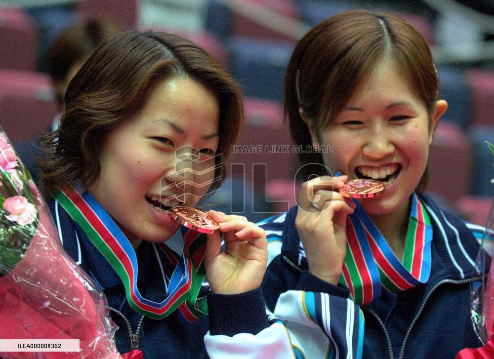 Japanese pair wins bronze in table tennis world championships
