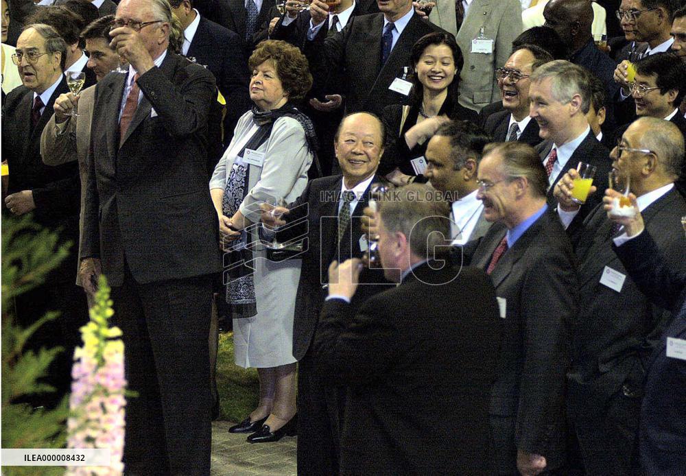 Former leaders attend welcome reception ahead of 3-day meeting