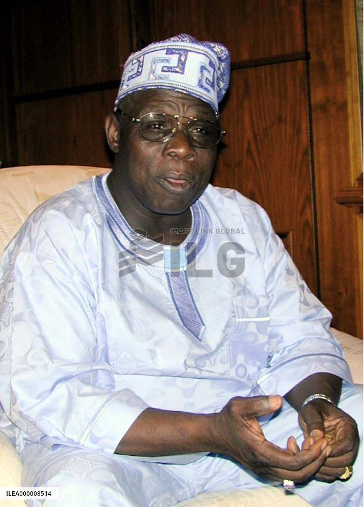 Nigerian president asks Japan to help Africa combat AIDS