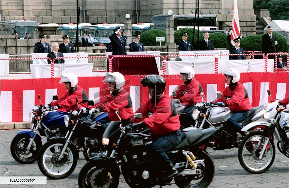 New-type riot squad makes debut at police parade