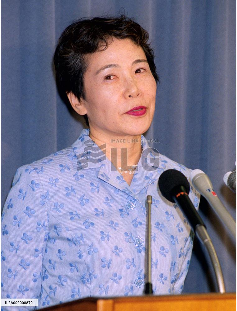 Taya pledges to steadily, impartially handle trial