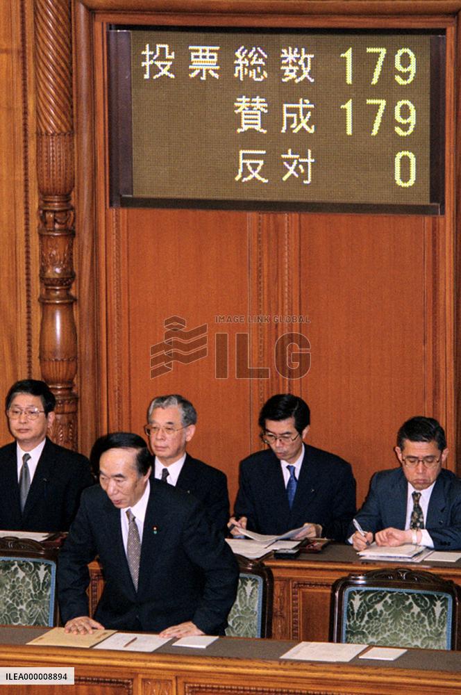 Diet OKs leprosy-compensation bill