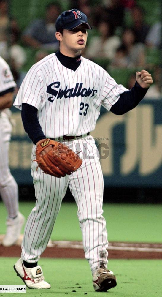 Fujii shuts out Hiroshima