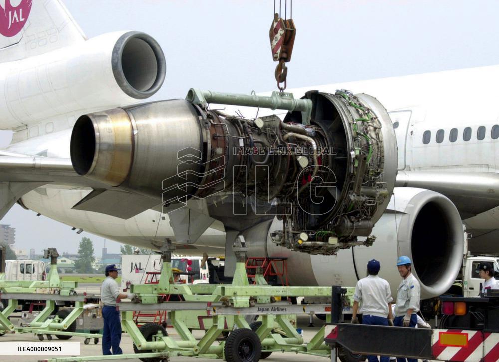 JAL DC-10 engine to be examined