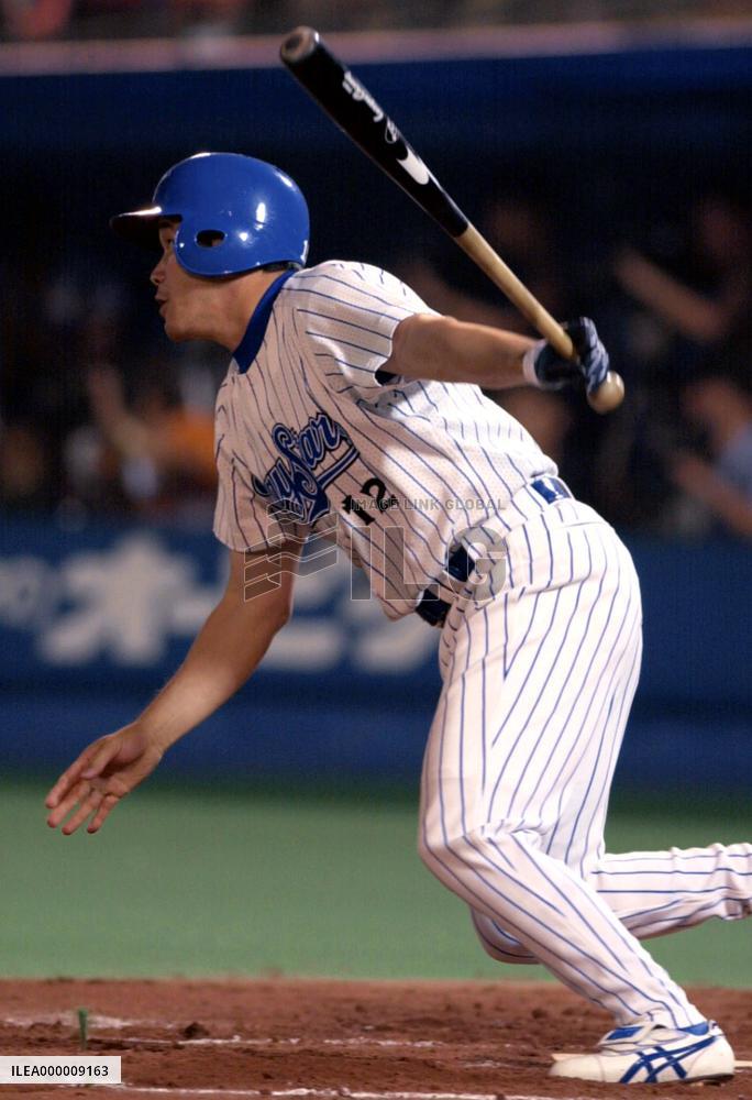 Taneda hits go-ahead RBI single