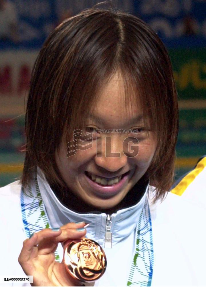 Onishi snares bronze at swimming worlds