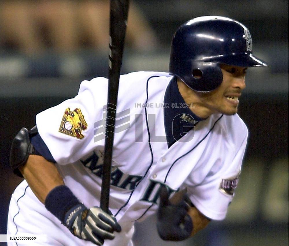 Ichiro held to 1 hit as Toronto beats Seattle