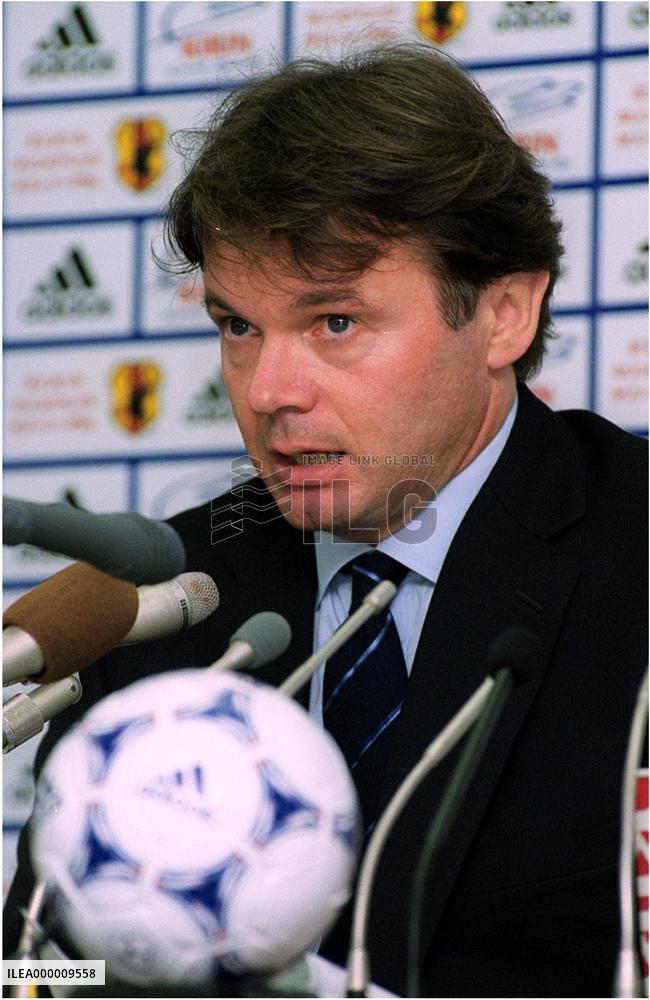 Troussier whittles squad for Australia clash down to 18