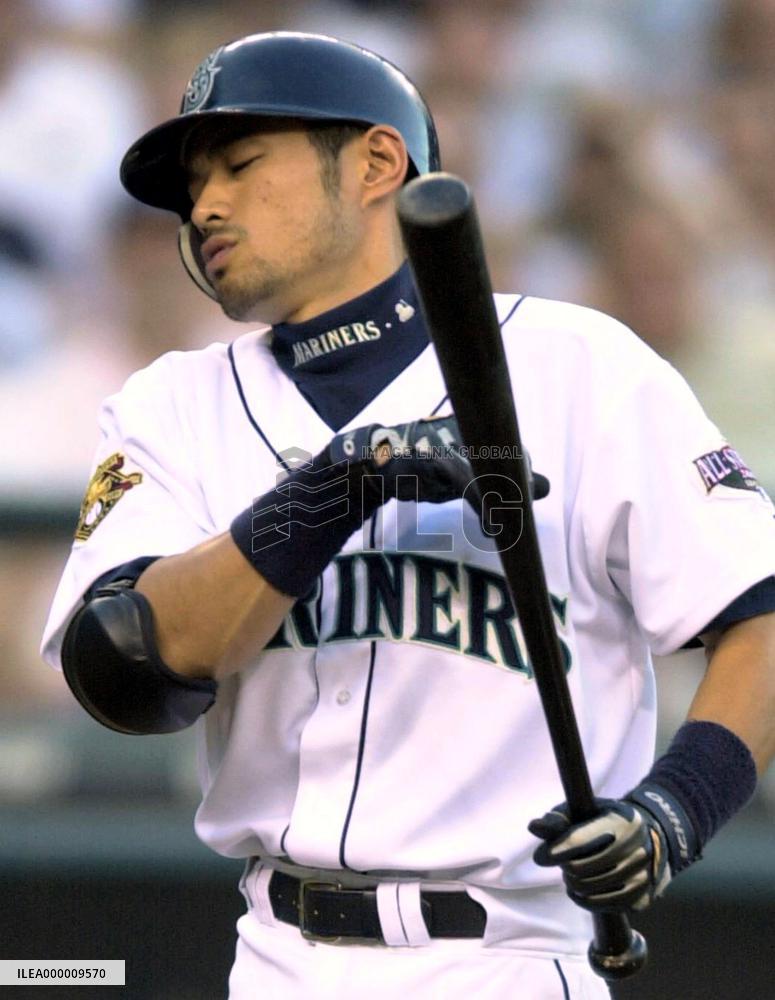 Suzuki hit by pitch