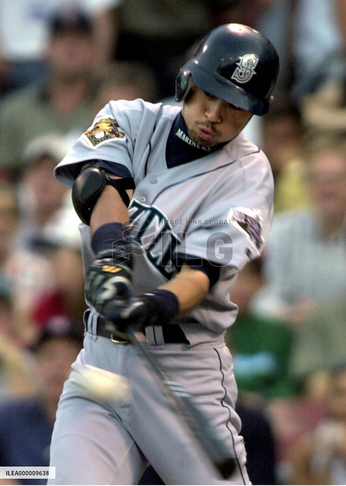 Ichiro lifts average to .342
