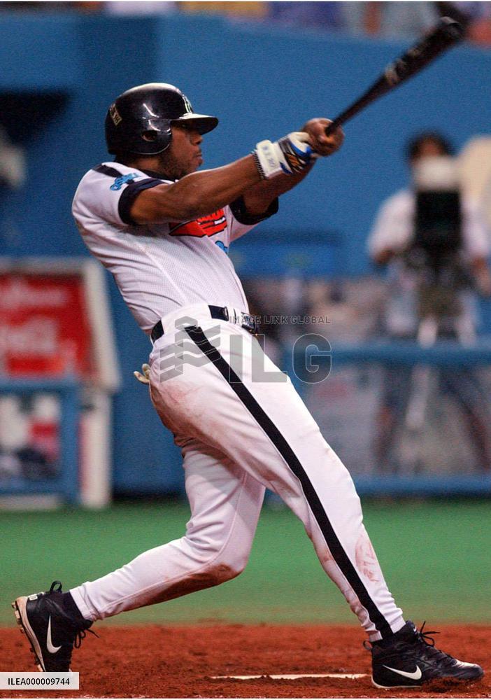 Rhodes homers in Kintetsu win in Pacific League