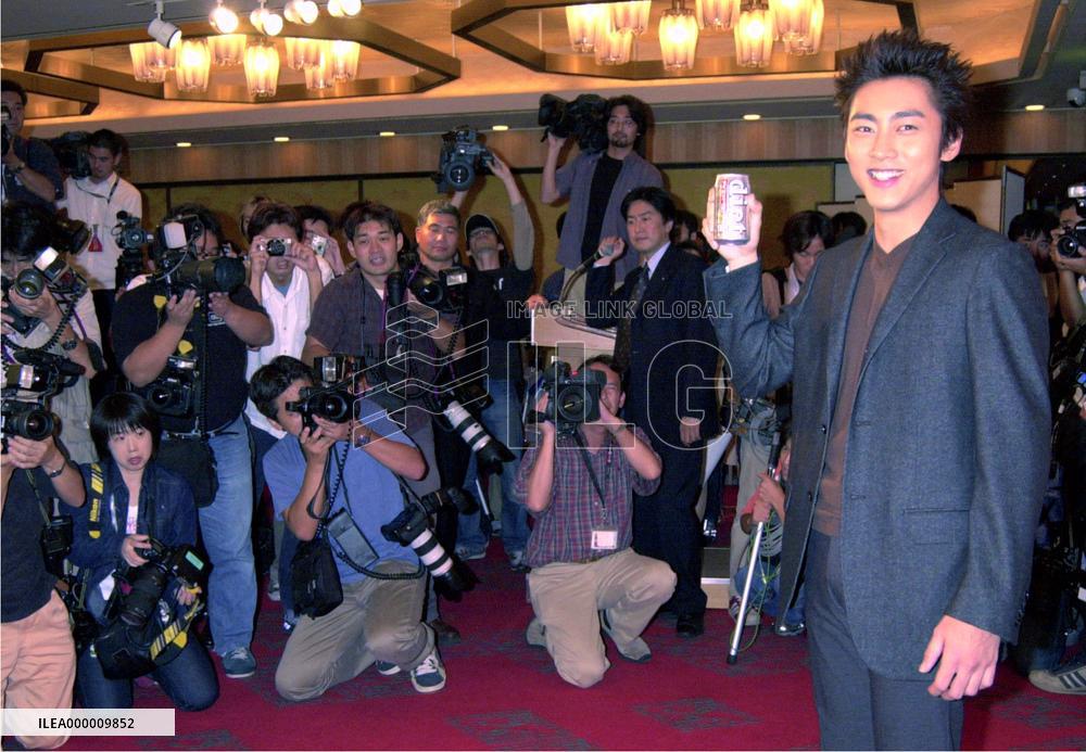 Koizumi's son to promote Suntory's new low-calorie 'happoshu'