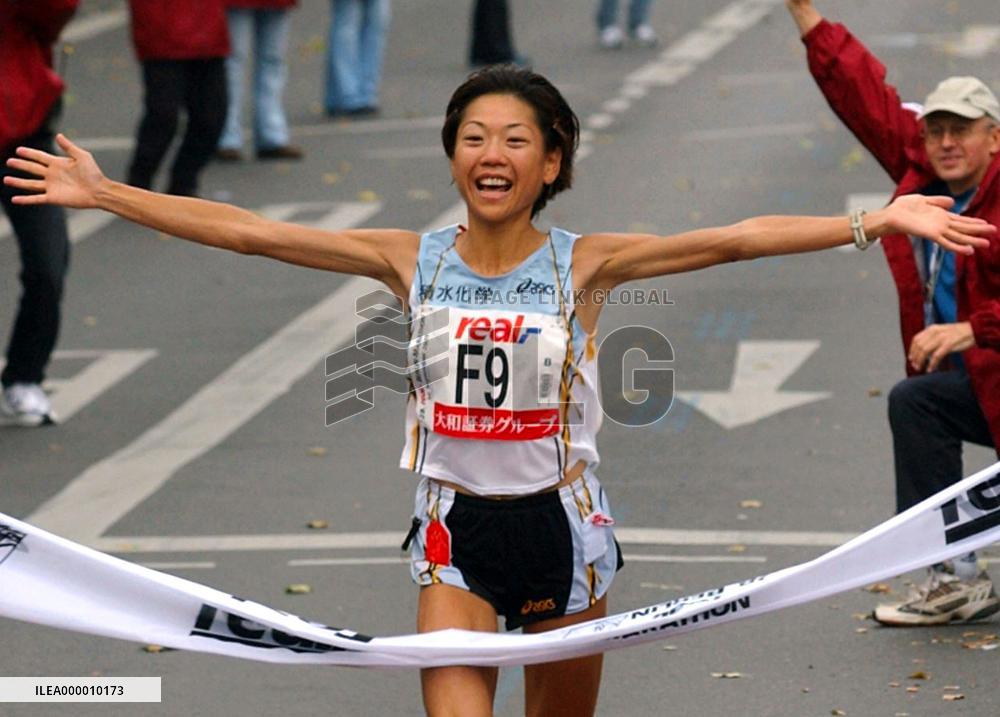 (1)Olympic champ Takahashi sets world record in Berlin marathon
