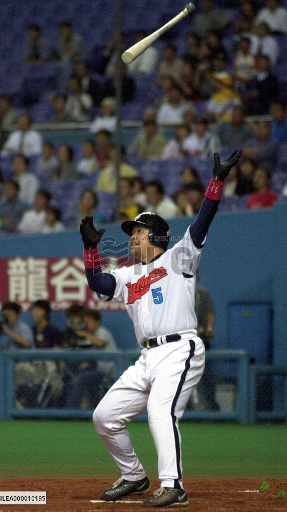 Buffaloes' Nakamura hits three-run homer against Bluewave